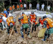 芒果体育-包含转折点！阿贾克斯门线救险，社区盾今晨攻防权衡，话题不断，控场能力受关注的词条