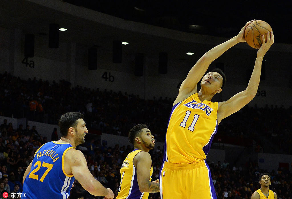 芒果体育-JackeyLove迎来五赛季高光表现，瑞士队球迷沸腾！的简单介绍