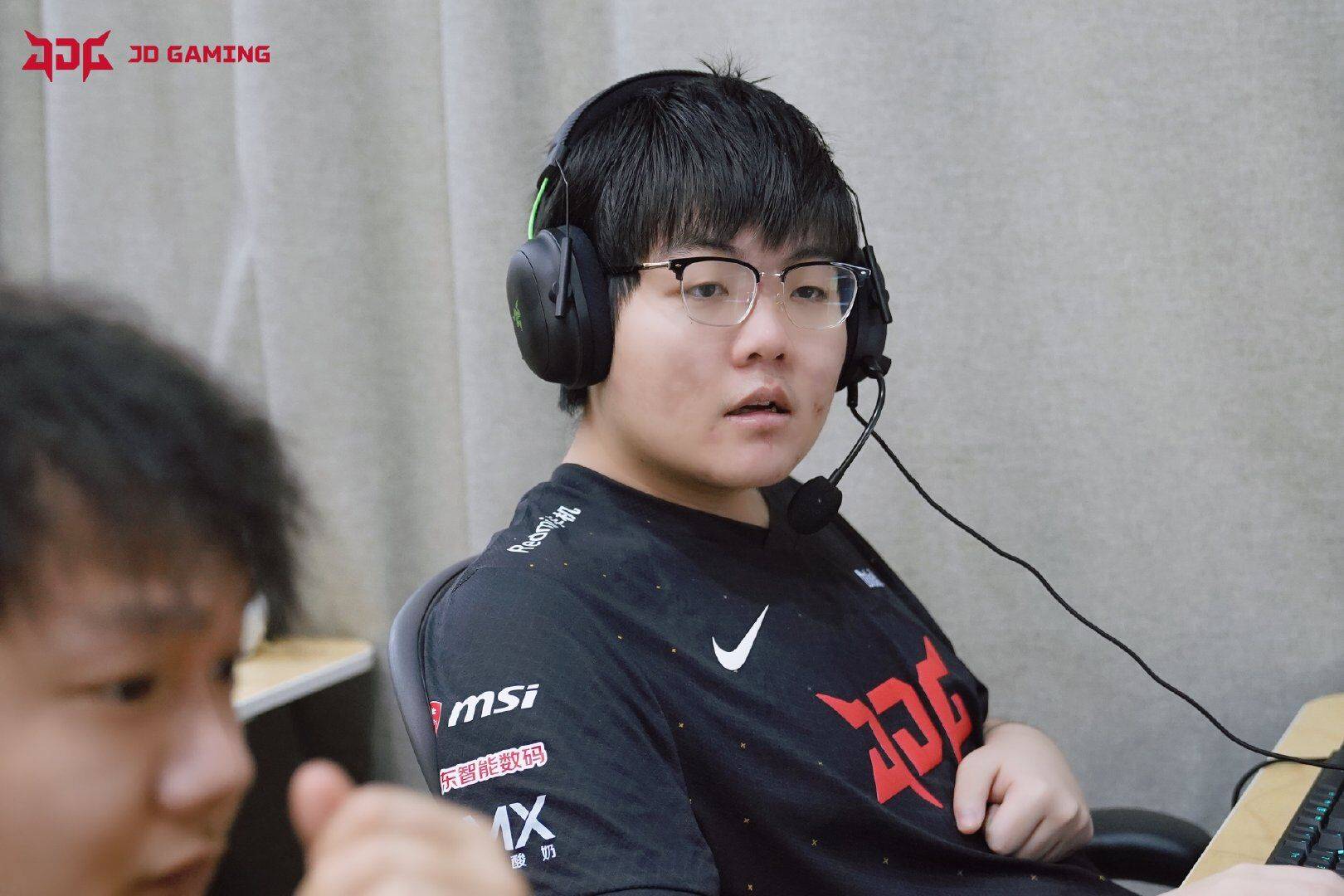 芒果体育-包含Karsa在德国队比赛中赛事规则更新，挺进下一轮引发热议！的词条